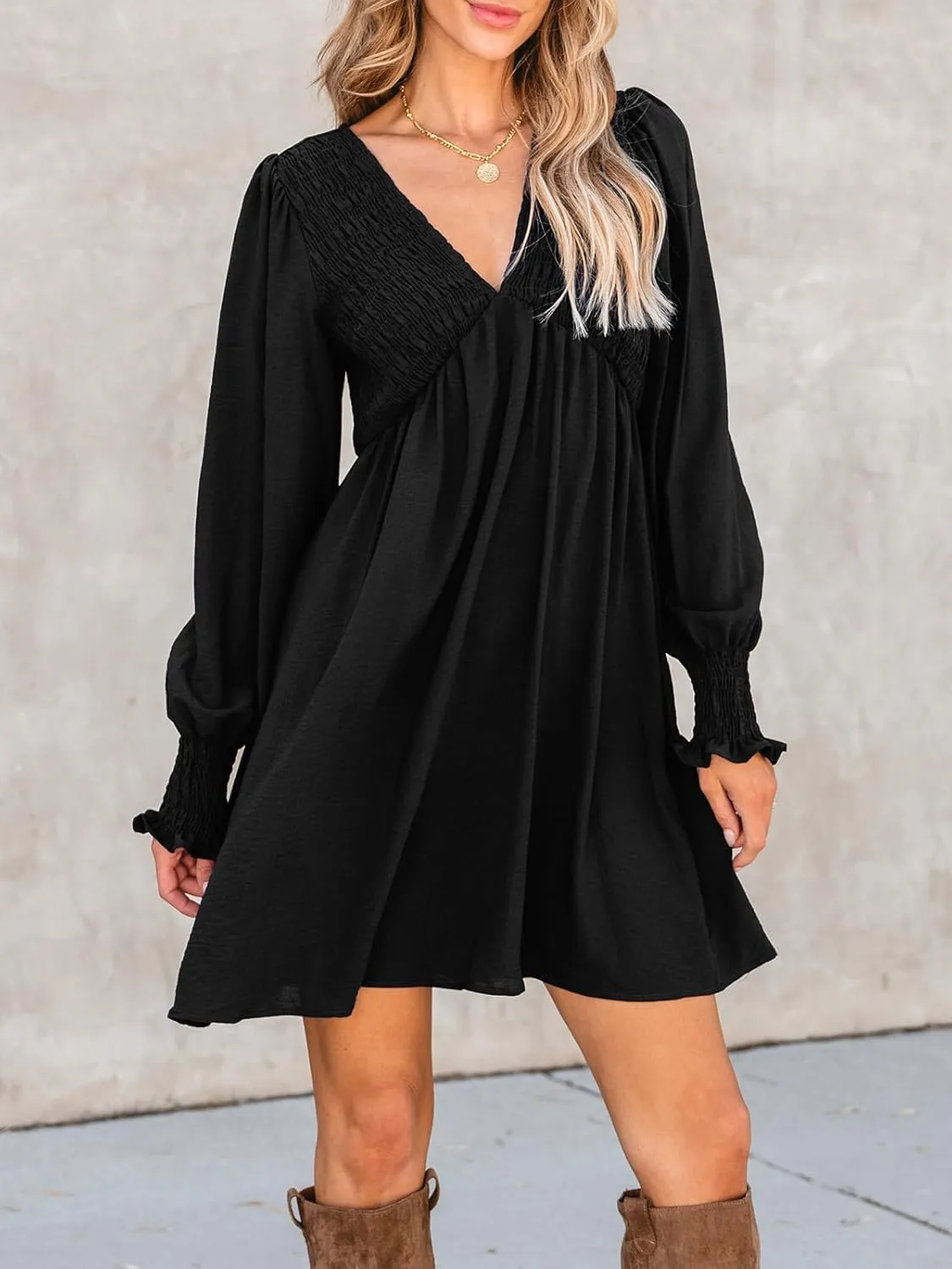 CUPSHE Women's Mini Dress Smocked V Neck Long Sleeve Empire Waist Casual A Line Dress